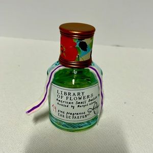 Library of flowers, American small batch perfume in Arboretum